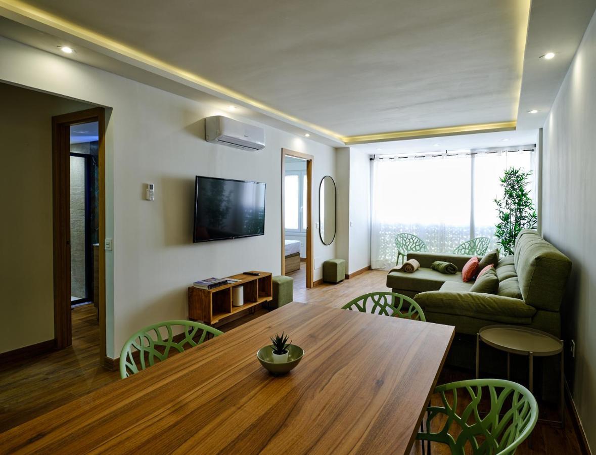 Leo Home- Bright & Centric 3 Bedrooms Apartment With Private Parking Included Málaga Buitenkant foto